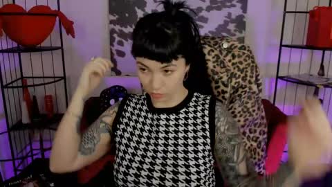 Snapshot of neogeisha28 chatting on June 2026 07:14:02 AM Neo Geisha online show from June 2026 07:14:02 AM