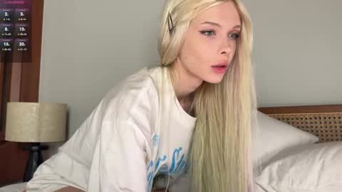 Snapshot of neondemon_ chatting on January 2025 01:15:01 AM maeve online show from January 2025 01:15:01 AM