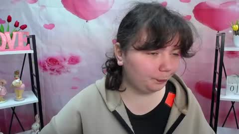 Snapshot of neonilalisova chatting on May 2026 05:13:01 AM NeonilaLisova online show from May 2026 05:13:01 AM