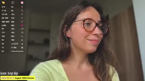 Snapshot of neonquack chatting on June 2026 10:30:02 AM Riley online show from June 2026 10:30:02 AM
