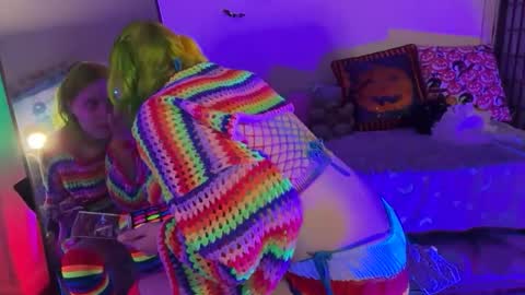 Snapshot of neonslug chatting on December 2025 08:37:02 PM neonslug online show from December 2025 08:37:02 PM