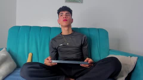  NeoRaptis  jhonatan  online show from January 2025 08:09:01 PM