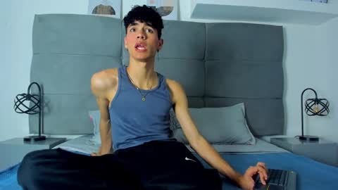  NeoRaptis  jhonatan  online show from February 2025 08:34:01 PM