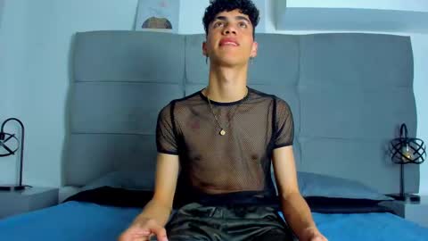  NeoRaptis  jhonatan  online show from February 2025 08:14:02 PM