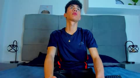  NeoRaptis  jhonatan  online show from February 2025 08:11:01 PM