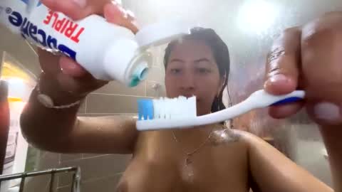 Snapshot of nerak_a chatting on December 2025 05:53:01 PM Helena Every Friday new video for my fan club loves online show from December 2025 05:53:01 PM