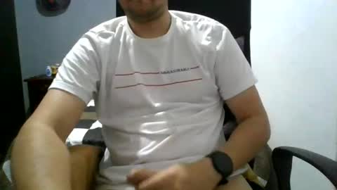 Snapshot of nerdxxx94 chatting on July 2026 04:40:01 AM MrBull online show from July 2026 04:40:01 AM