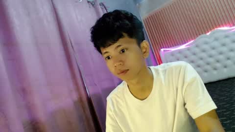 Snapshot of nerdy_nate chatting on June 2026 10:52:02 PM Ethan online show from June 2026 10:52:02 PM