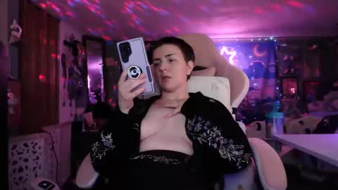 Snapshot of nerdy_squirty chatting on February 2025 06:01:01 AM NerdySquirty online show from February 2025 06:01:01 AM