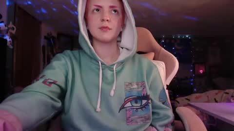 Snapshot of nerdy_squirty chatting on March 2025 05:18:02 AM NerdySquirty online show from March 2025 05:18:02 AM