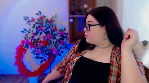 Snapshot of nereia chatting on March 2026 08:07:01 AM nereia online show from March 2026 08:07:01 AM