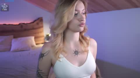 Snapshot of nerissa_xo chatting on April 2026 11:18:02 AM Nerissa online show from April 2026 11:18:02 AM