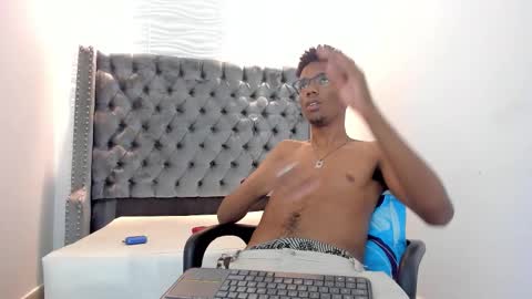 Snapshot of nero_reyd chatting on September 2025 07:27:02 PM Nero online show from September 2025 07:27:02 PM