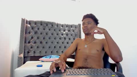 Snapshot of nero_reyd chatting on September 2025 07:28:01 PM Nero online show from September 2025 07:28:01 PM