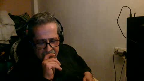 Snapshot of neron401 chatting on March 2026 08:35:02 PM neron401 online show from March 2026 08:35:02 PM