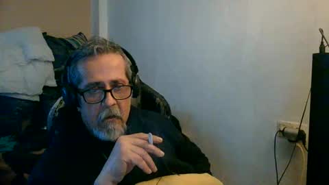 Snapshot of neron401 chatting on April 2026 01:52:01 PM neron401 online show from April 2026 01:52:01 PM