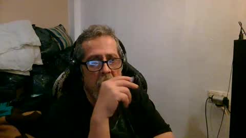 Snapshot of neron401 chatting on April 2026 04:21:01 AM neron401 online show from April 2026 04:21:01 AM