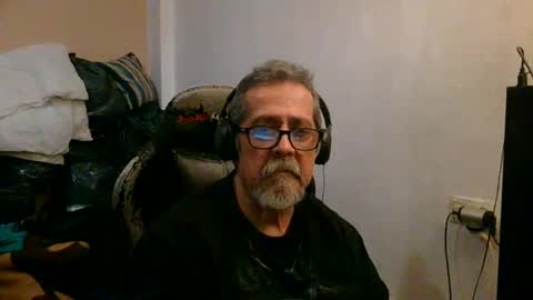 Snapshot of neron401 chatting on April 2026 04:46:01 AM neron401 online show from April 2026 04:46:01 AM