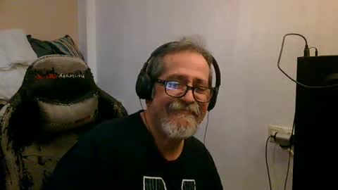 Snapshot of neron401 chatting on April 2026 01:52:02 AM neron401 online show from April 2026 01:52:02 AM