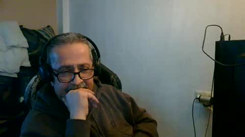 Snapshot of neron401 chatting on April 2026 02:32:02 PM neron401 online show from April 2026 02:32:02 PM