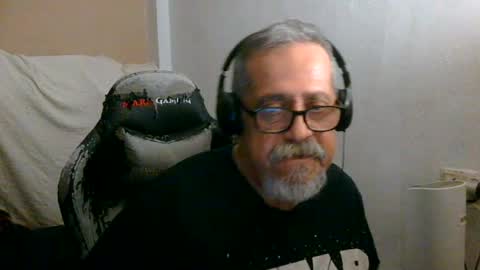 Snapshot of neron401 chatting on June 2026 12:38:02 AM neron401 online show from June 2026 12:38:02 AM