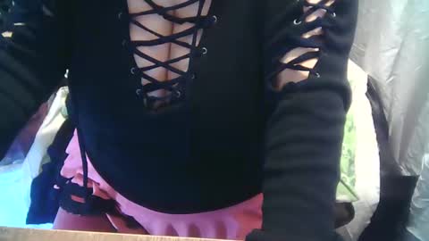 neslihan online show from February 2025 10:28:02 PM