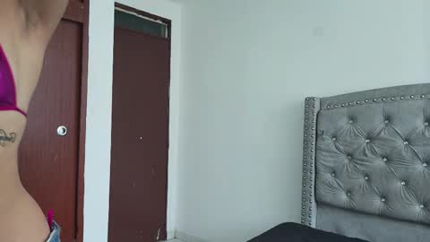 nesuko_kamado online show from March 2025 04:30:02 PM