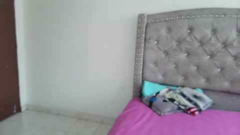 nesuko_kamado online show from September 2025 02:39:02 PM