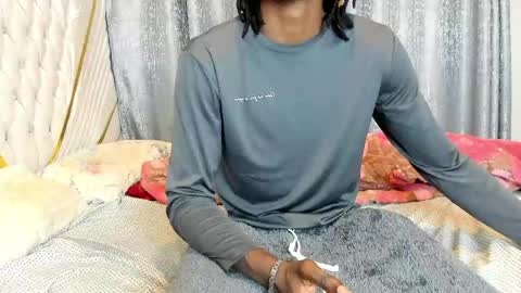 Snapshot of netfux_and_chill chatting on April 2026 10:21:02 AM netfux_and_chill online show from April 2026 10:21:02 AM