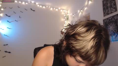 Mar online show from November 2025 05:18:02 AM