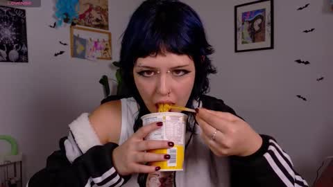 Snapshot of neurotic_witch chatting on March 2026 08:07:01 AM Mar online show from March 2026 08:07:01 AM