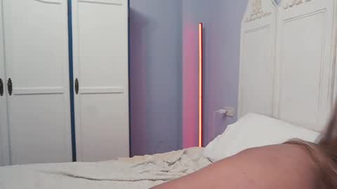 new dee online show from February 2025 06:33:02 PM