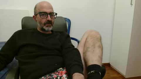 Snapshot of new_simi_74 chatting on November 2025 07:13:02 PM simi online show from November 2025 07:13:02 PM