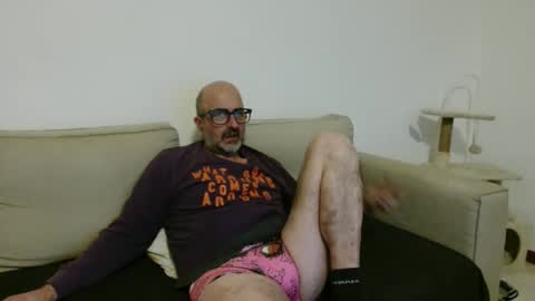 Snapshot of new_simi_74 chatting on December 2025 08:14:02 PM simi online show from December 2025 08:14:02 PM