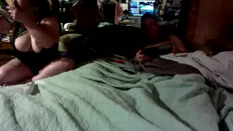 Snapshot of newby101 chatting on October 2025 10:59:02 AM Meow Meow online show from October 2025 10:59:02 AM