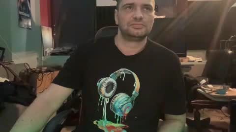 Snapshot of newcouple2023 chatting on December 2025 11:38:02 AM newguy2025 online show from December 2025 11:38:02 AM