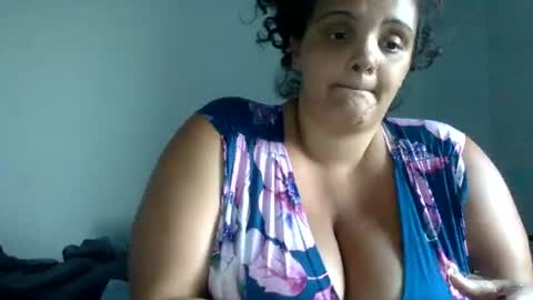 Snapshot of newfiebbw chatting on July 2026 10:38:02 PM Ms. Natural online show from July 2026 10:38:02 PM