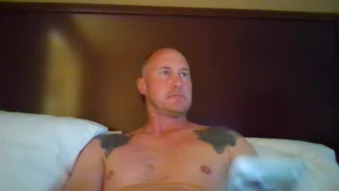 Snapshot of newportman1030 chatting on June 2026 12:44:01 AM amandandhisgirl online show from June 2026 12:44:01 AM