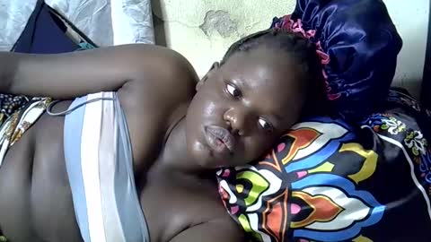 Snapshot of newrockgal chatting on December 2024 06:25:02 AM ryena and pam online show from December 2024 06:25:02 AM