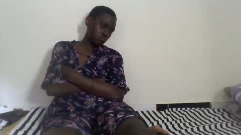 Snapshot of newrockgal chatting on January 2025 08:39:02 AM ryena and pam online show from January 2025 08:39:02 AM