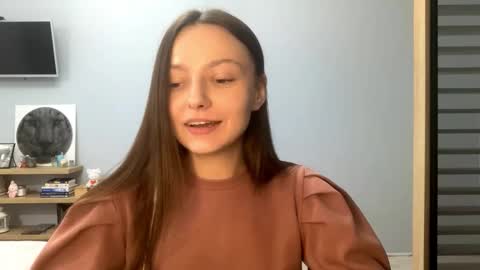 Agne online show from November 2025 02:39:02 PM