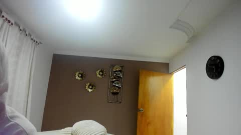 Snapshot of neyder_sanz chatting on February 2026 11:49:02 AM NEYDER online show from February 2026 11:49:02 AM