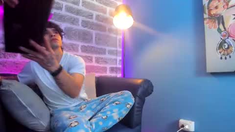 Snapshot of neythan_mast chatting on July 2026 04:09:01 AM Neythan mast online show from July 2026 04:09:01 AM