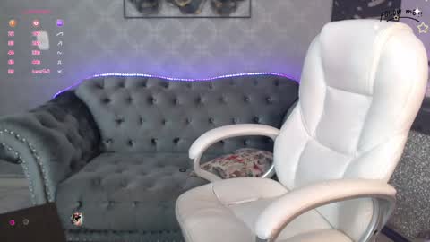 Sandra online show from February 2025 06:01:01 PM