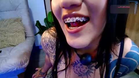 Snapshot of neytiri_san chatting on June 2026 04:01:01 AM Valery Gonzales online show from June 2026 04:01:01 AM