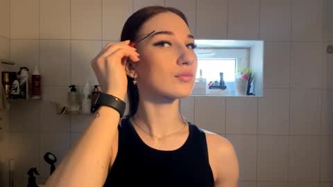 Kate Ng online show from April 2026 05:52:01 AM