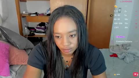 Snapshot of nia_brown_ chatting on May 2026 05:25:01 AM nia brown online show from May 2026 05:25:01 AM
