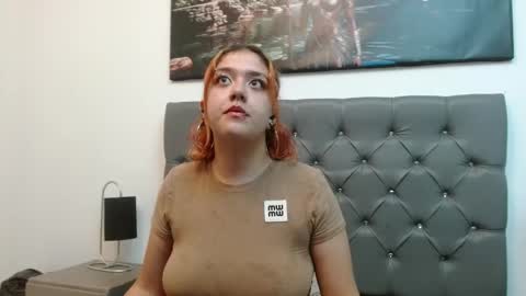 Estefani  online show from March 2025 04:38:02 AM