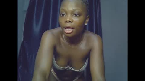 Niababy5 online show from February 2026 04:00:01 AM