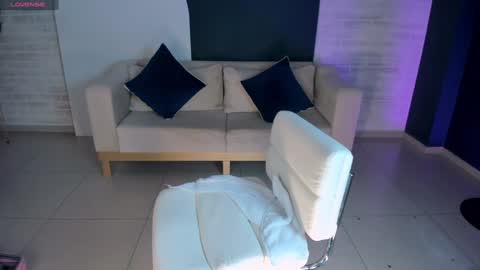 SQUIRTER DOLL    online show from December 2024 02:24:01 AM